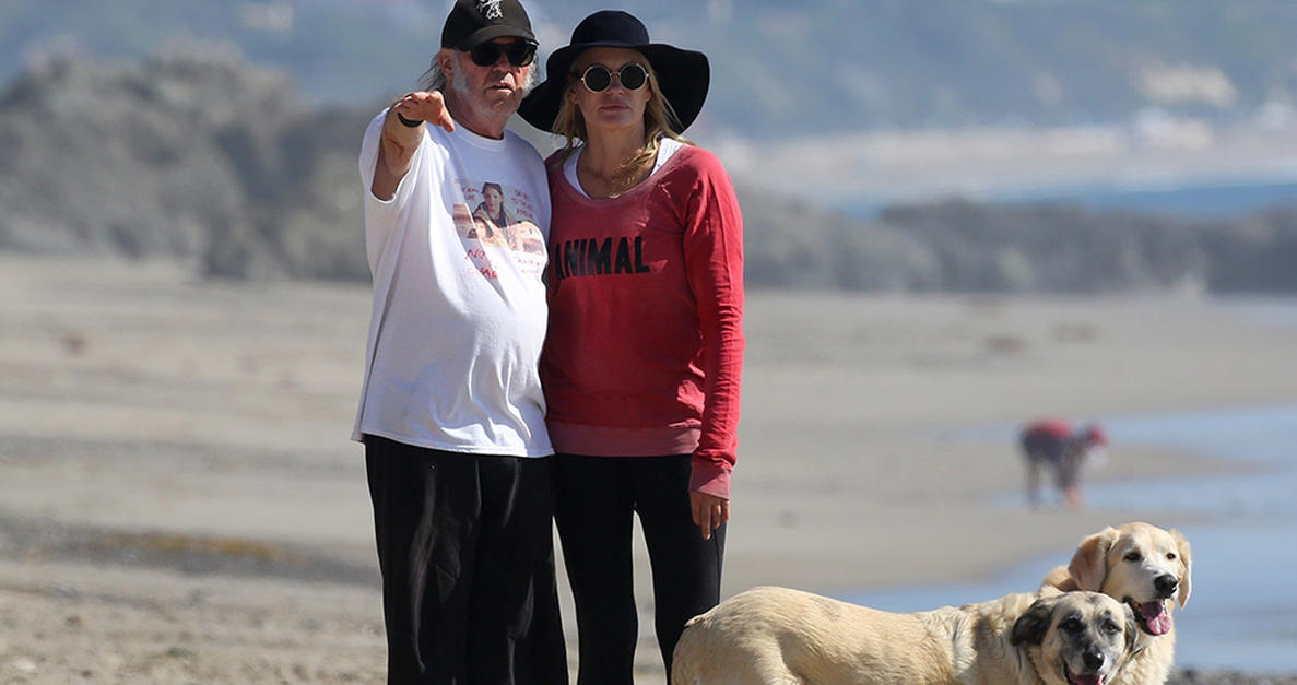 photo of Neil Young Confirms That He and Daryl Hannah Are Married image