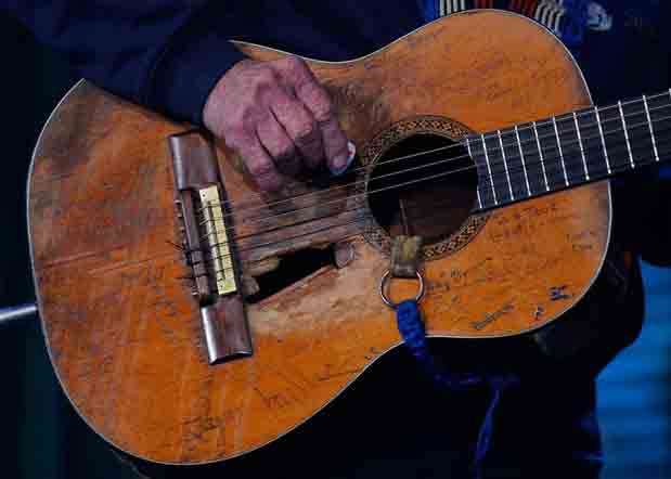 The Story Behind Willie Nelson's Trusty Guitar, Trigger